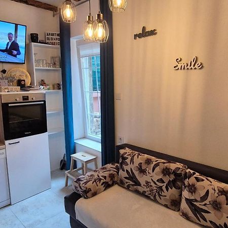 Studio Apartment Old Post Office Sarajevo Bagian luar foto